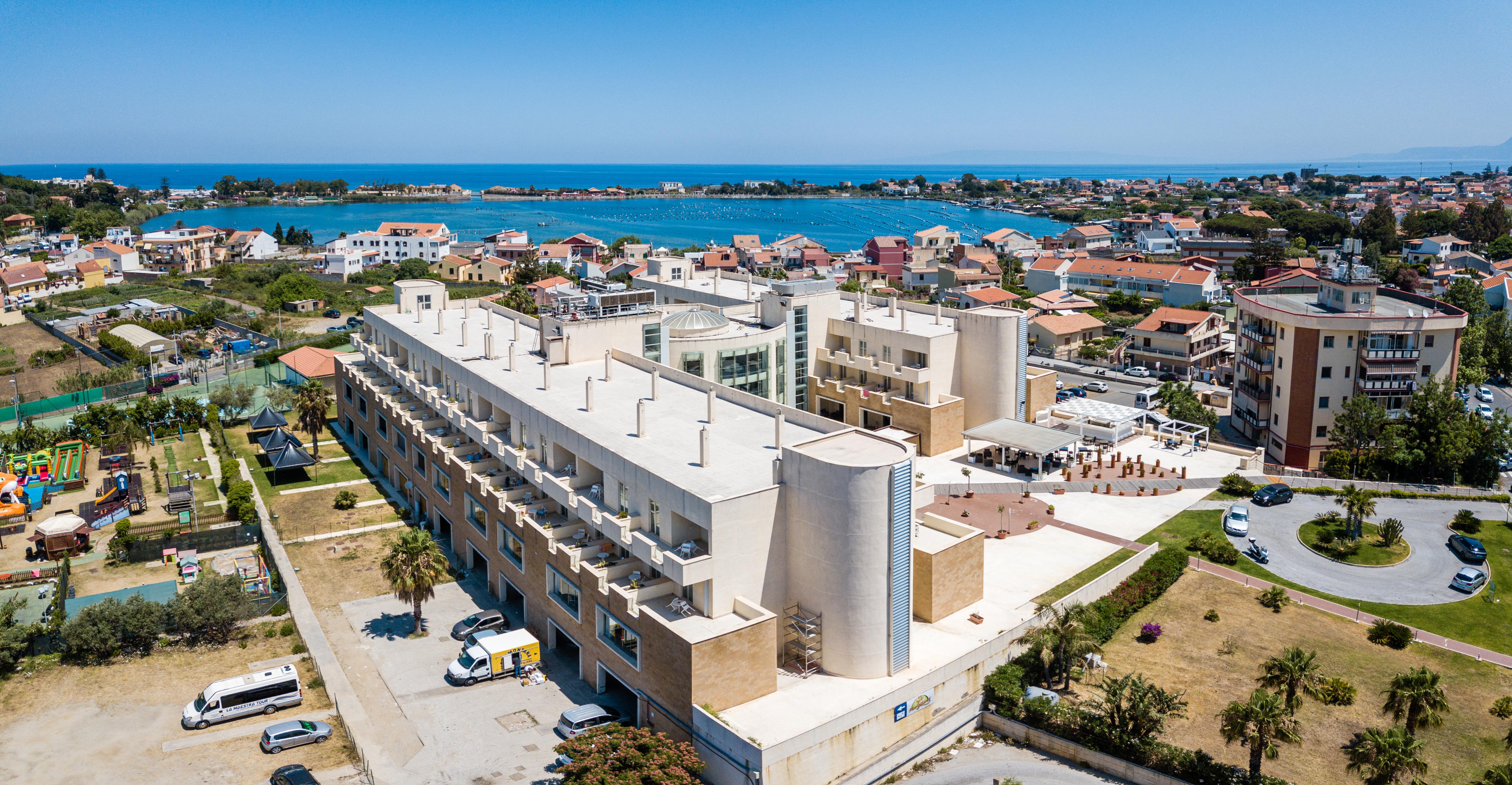 Capo Peloro Hotel Torre di Faro Esterno foto